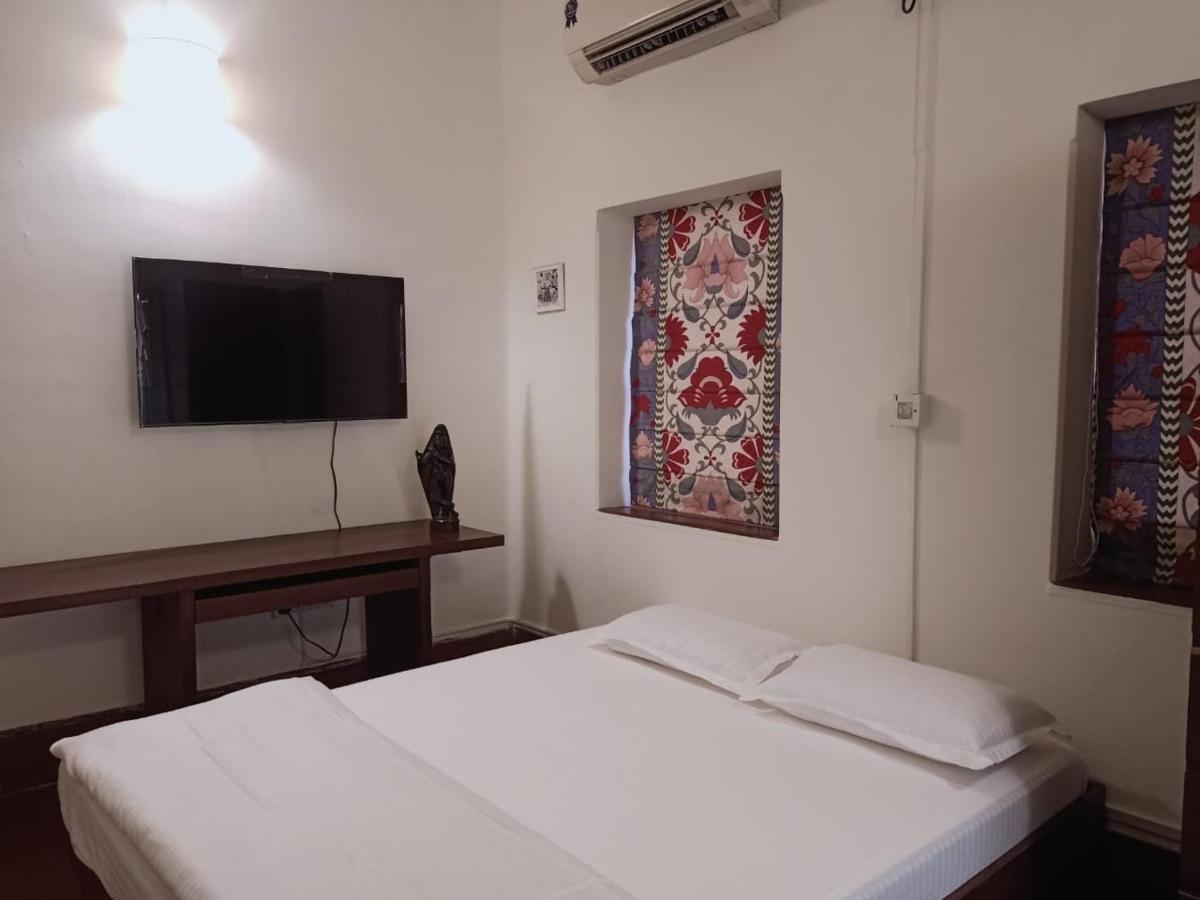 5/4 - Calcutta'S Freshest Bnb Exterior foto