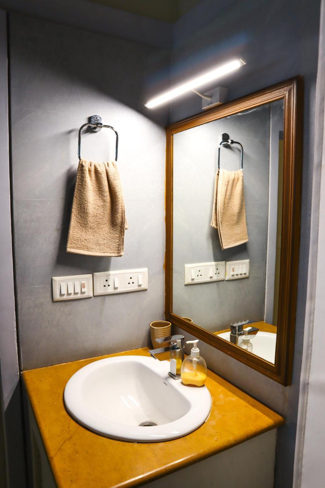 5/4 - Calcutta'S Freshest Bnb Zimmer foto